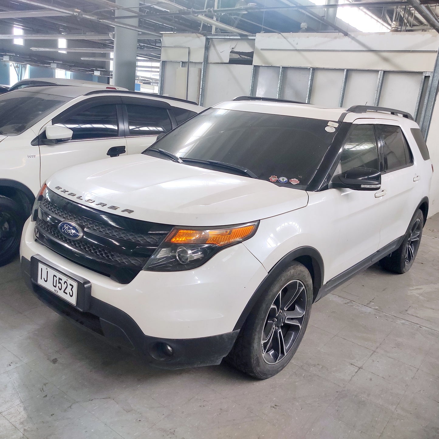 2015 Ford Explorer 3.5L V6 4x4 Limited, AT, GAS	95T