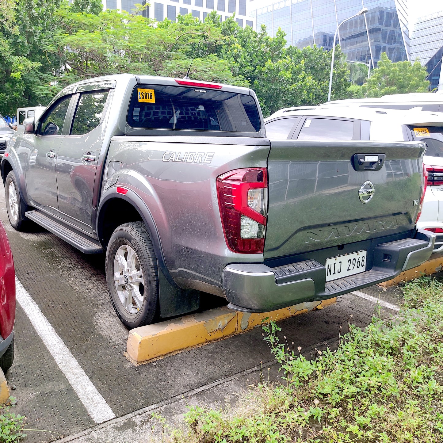 2023 Nissan Navara VE Calibre 2.5L 4x2, AT, DSL	11T