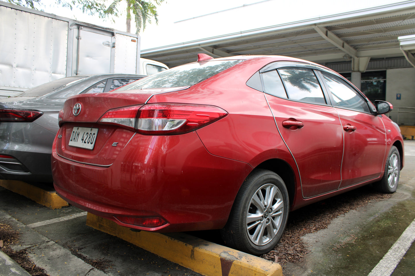 2019 Toyota	Vios 1.3 E, AT, GAS 32T