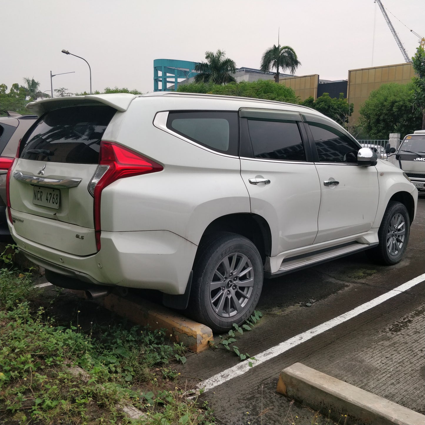 2017 Mitsubishi Montero Sport GLS 2WD 2.4 AT DSL 92T