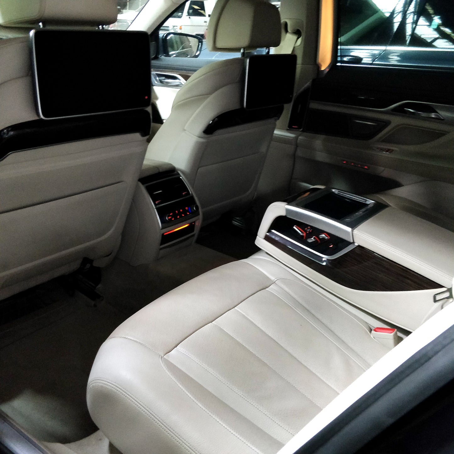 2018 BMW 740Li Limousine 3.0L, AT, Gas 44T